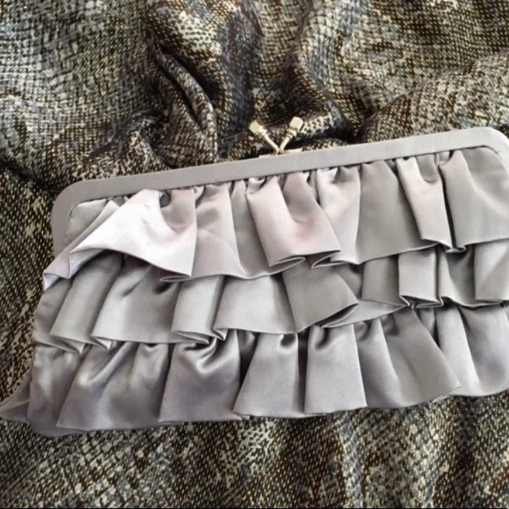 Kiss Clasp Silver Clutch
